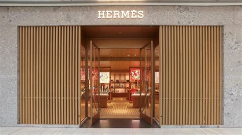 hermes store lyon.